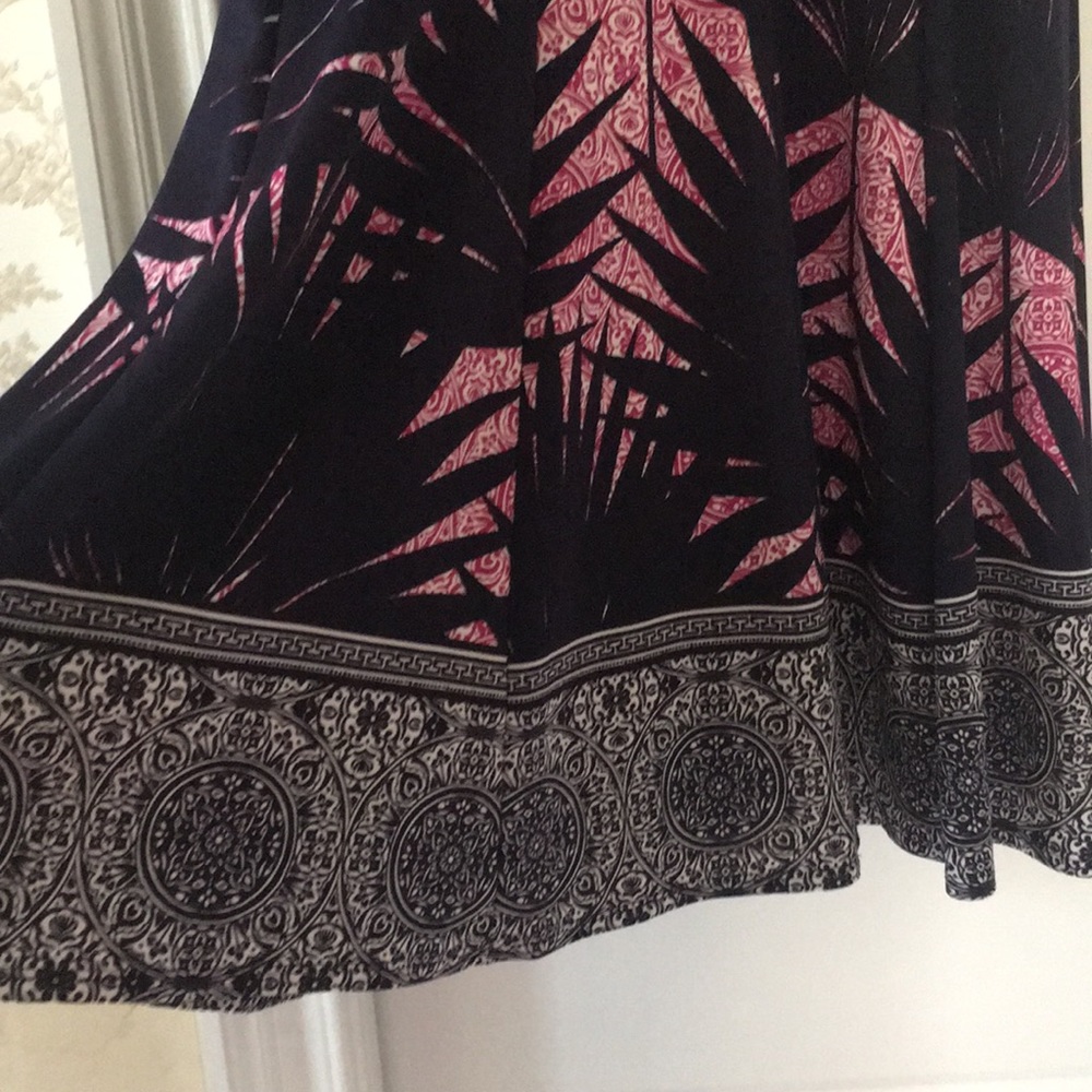 Dress - Picture 4 of 5